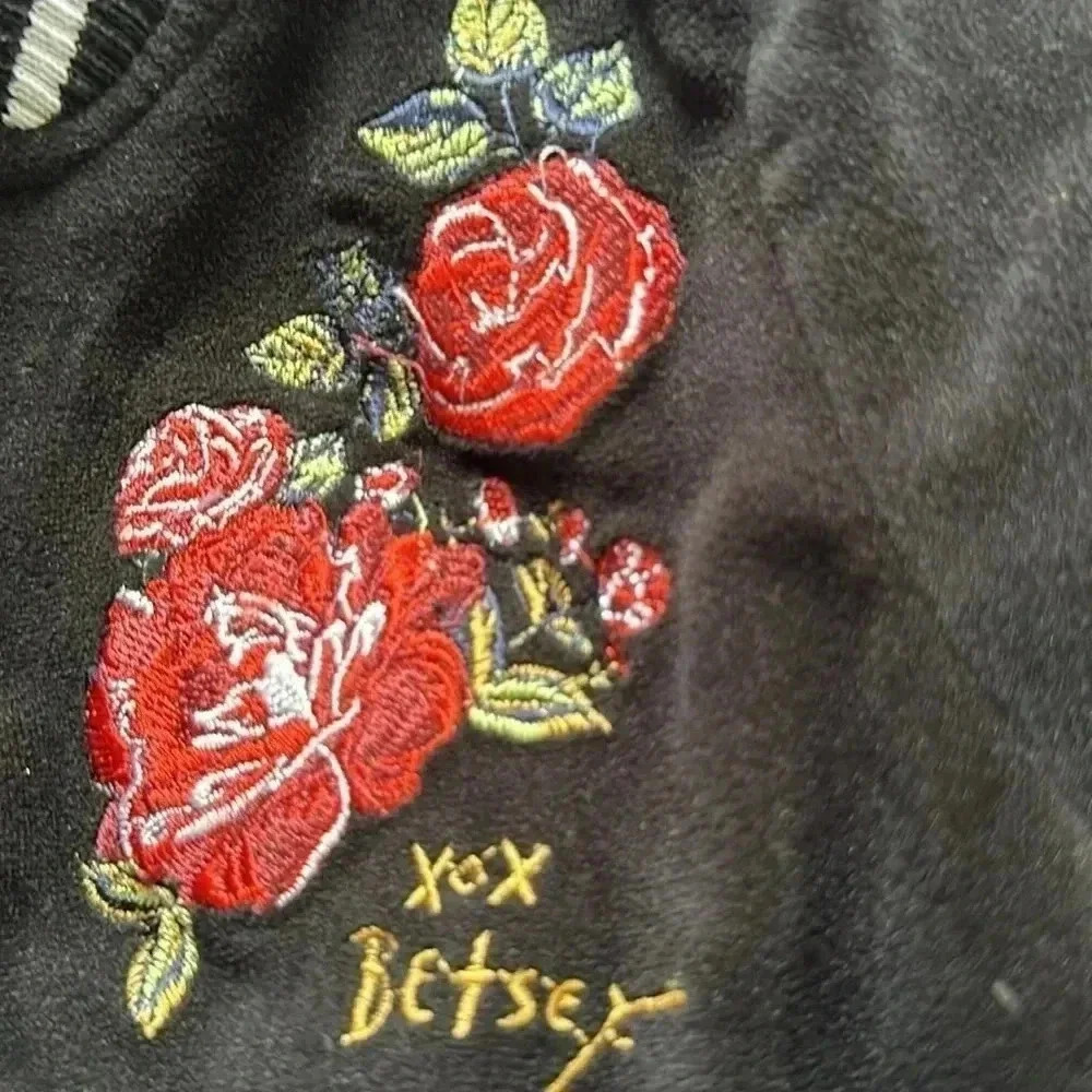 Betsy Johnson velour black bomber jacket roses size 3T - Picture 2 of 7
